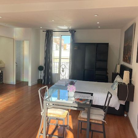 อปาร์ตาเมนโตส บาร์เซโลนา - อิเบเรีย Apartment ภายนอก รูปภาพ