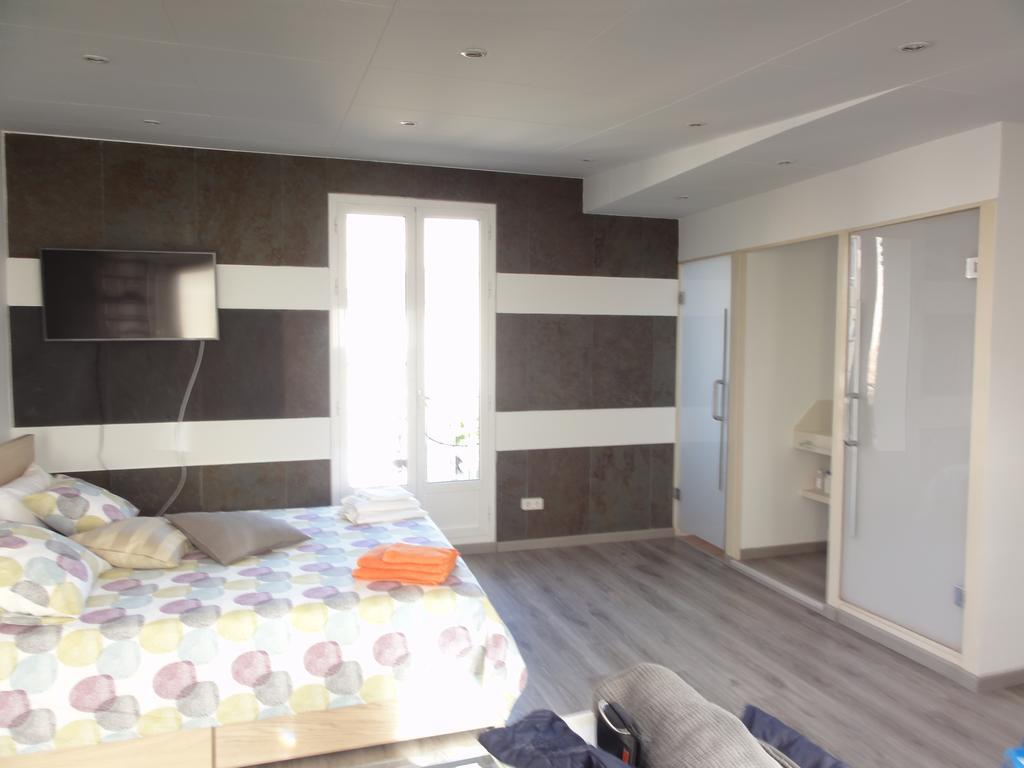 อปาร์ตาเมนโตส บาร์เซโลนา - อิเบเรีย Apartment ภายนอก รูปภาพ