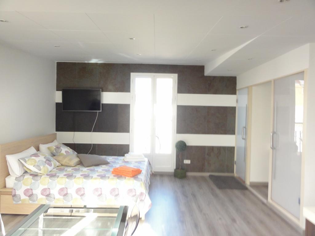 อปาร์ตาเมนโตส บาร์เซโลนา - อิเบเรีย Apartment ภายนอก รูปภาพ